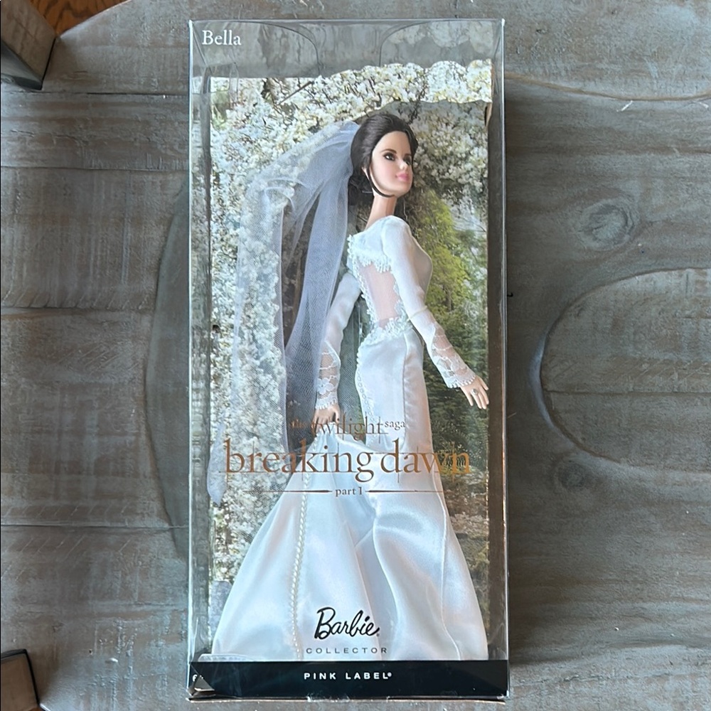 Breaking Dawn Bella Wedding Doll